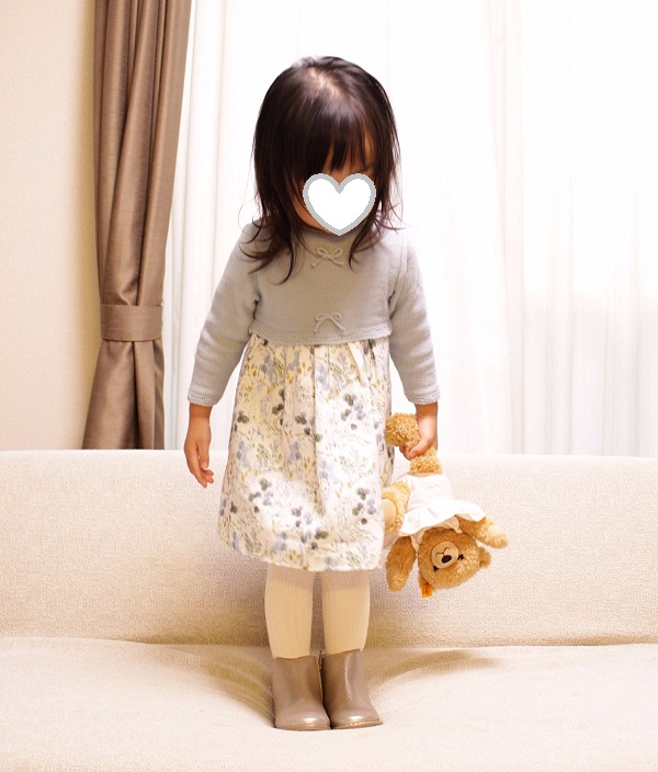 ２歳の女の子 寒色系パステルカラーのワンピースはこう着せるとおしゃれ可愛い ママベビねっと